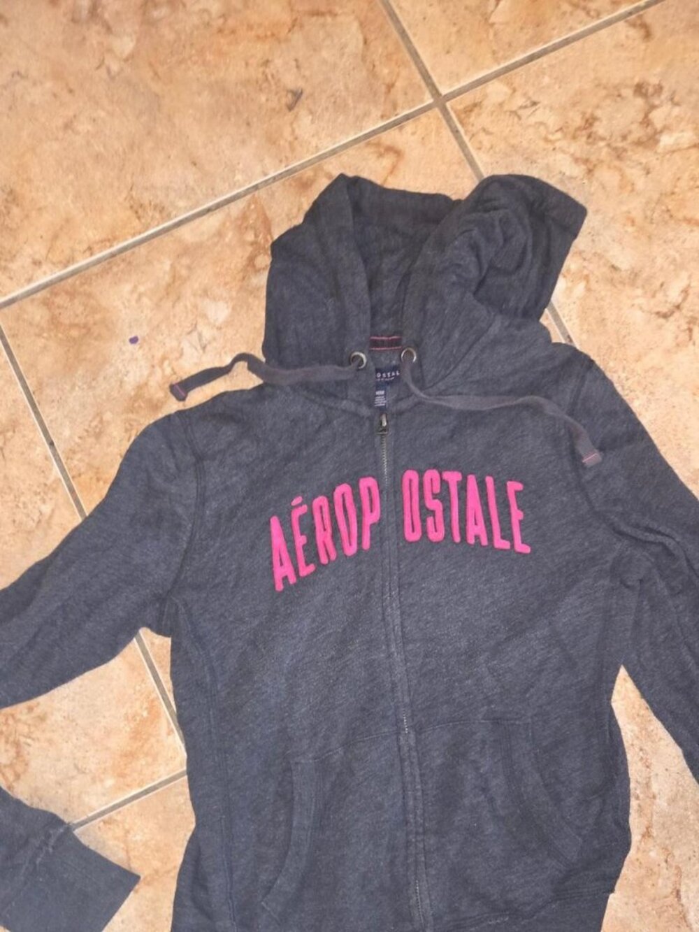 Aeropostale black and pink zip up hoodie #y2k #skater